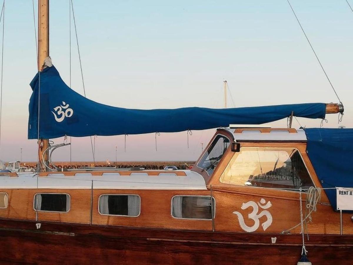 ホテル "Om" Yacht ニダ エクステリア 写真