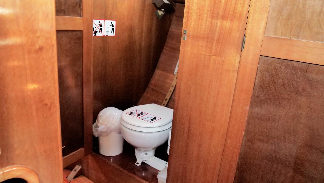ホテル "Om" Yacht ニダ エクステリア 写真