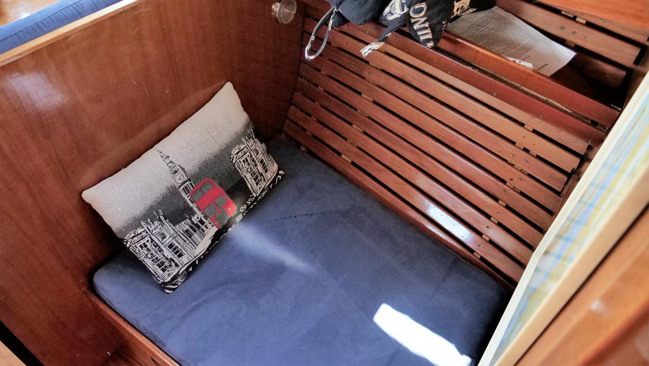 ホテル "Om" Yacht ニダ エクステリア 写真